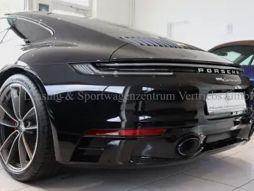 PORSCHE 992 911 Carrera 4S SportDesign HA-Lenkung SAGA