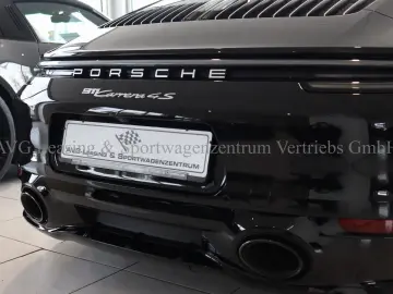 PORSCHE 992 911 Carrera 4S SportDesign HA-Lenkung SAGA
