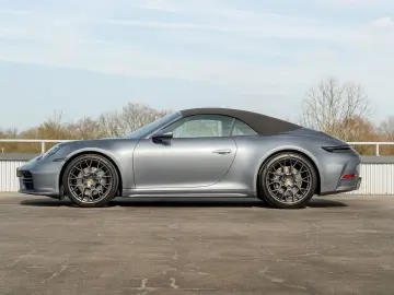 PORSCHE 911 Cabrio 3.0 Carrera