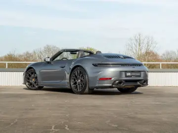 PORSCHE 911 Cabrio 3.0 Carrera