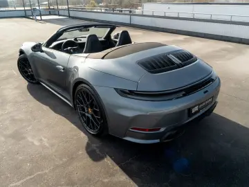PORSCHE 911 Cabrio 3.0 Carrera