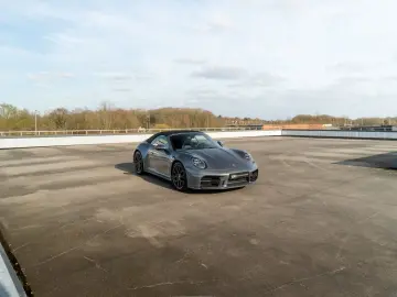 PORSCHE 911 Cabrio 3.0 Carrera