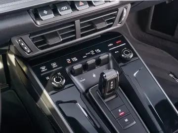 PORSCHE 911 Cabrio 3.0 Carrera