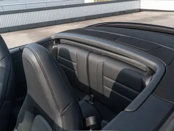 PORSCHE 911 Cabrio 3.0 Carrera