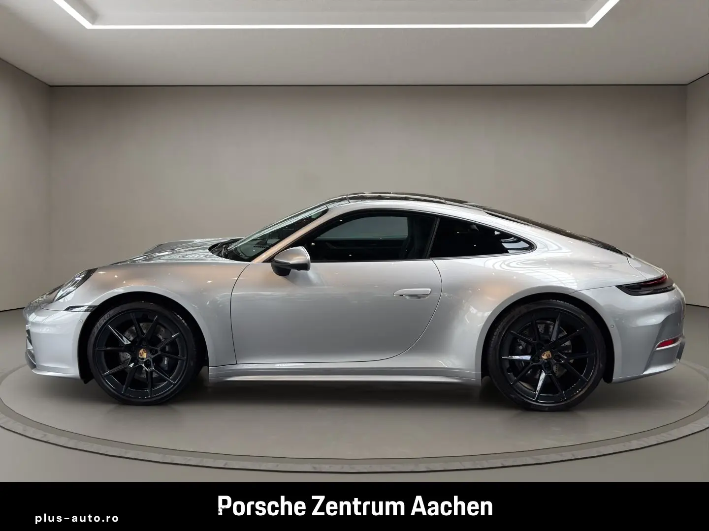 PORSCHE 992 911 Carrera Sportabgas Surround-View BOSE