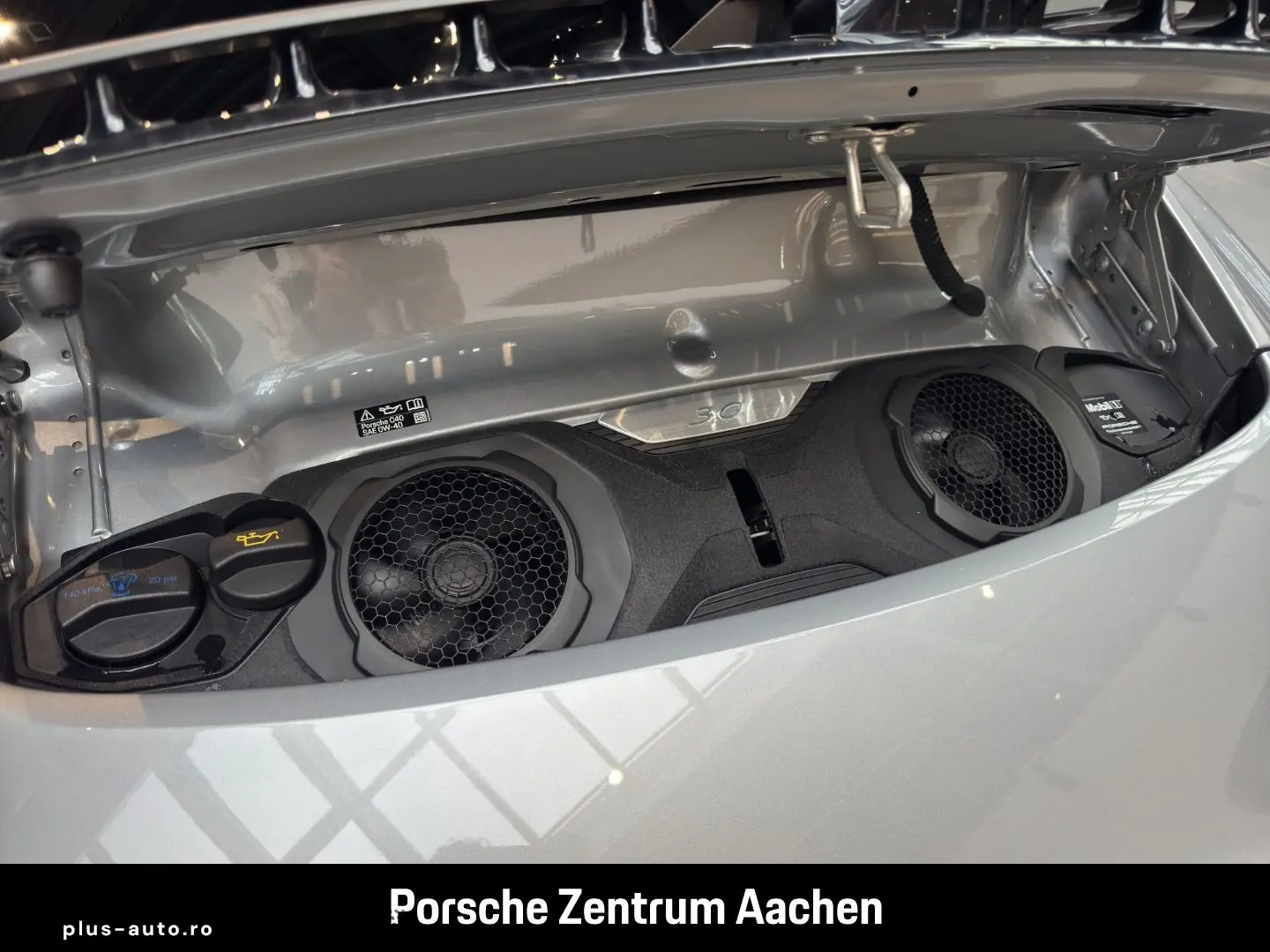 PORSCHE 992 911 Carrera Sportabgas Surround-View BOSE