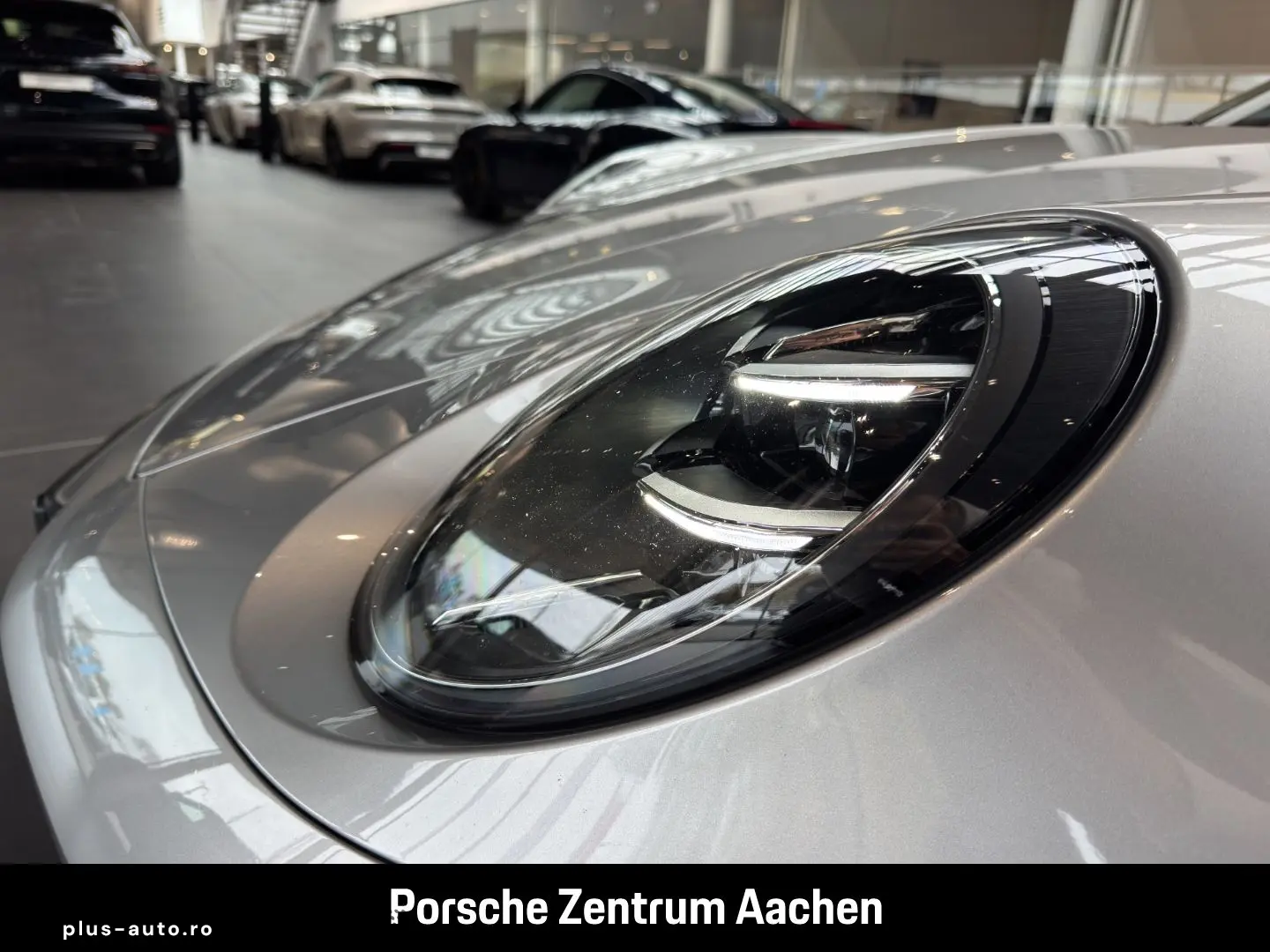 PORSCHE 992 911 Carrera Sportabgas Surround-View BOSE