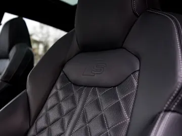 Audi Q8 60 TFSI e quattro S-line Garantie 3 ani