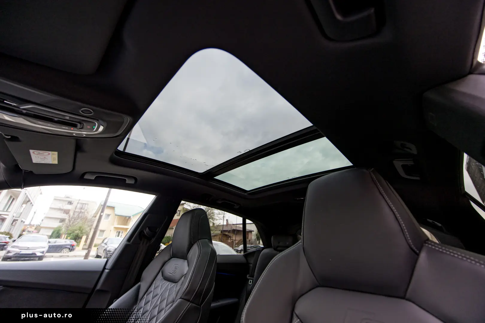 Audi Q8 60 TFSI e quattro S-line Garantie 3 ani