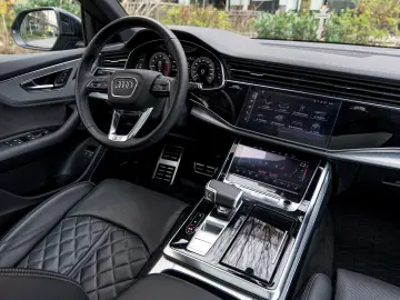 Audi Q8 60 TFSI e quattro S-line Garantie 3 ani