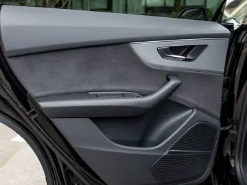 Audi Q8 60 TFSI e quattro S-line Garantie 3 ani