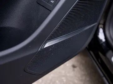 Audi Q8 60 TFSI e quattro S-line Garantie 3 ani