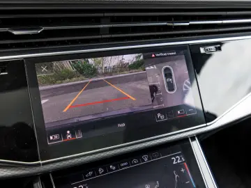 Audi Q8 60 TFSI e quattro S-line Garantie 3 ani