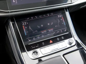 Audi Q8 60 TFSI e quattro S-line Garantie 3 ani