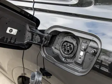 Audi Q8 60 TFSI e quattro S-line Garantie 3 ani