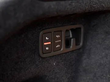 Audi Q8 60 TFSI e quattro S-line Garantie 3 ani