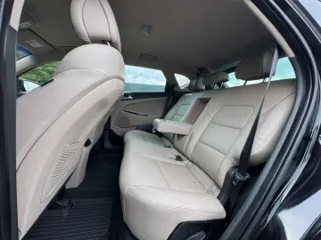 HYUNDAI TUCSON 2.0 crdi   4x4   Cutie Automata   Premium