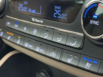 HYUNDAI TUCSON 2.0 crdi   4x4   Cutie Automata   Premium