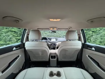 HYUNDAI TUCSON 2.0 crdi   4x4   Cutie Automata   Premium