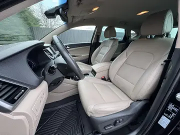 HYUNDAI TUCSON 2.0 crdi   4x4   Cutie Automata   Premium