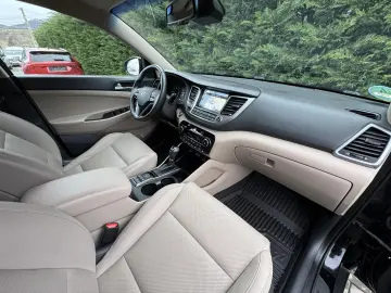 HYUNDAI TUCSON 2.0 crdi   4x4   Cutie Automata   Premium