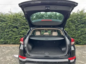 HYUNDAI TUCSON 2.0 crdi   4x4   Cutie Automata   Premium