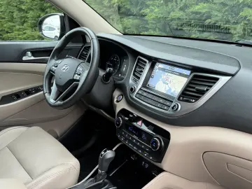 HYUNDAI TUCSON 2.0 crdi   4x4   Cutie Automata   Premium