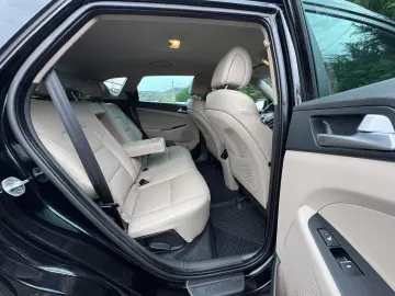 HYUNDAI TUCSON 2.0 crdi   4x4   Cutie Automata   Premium