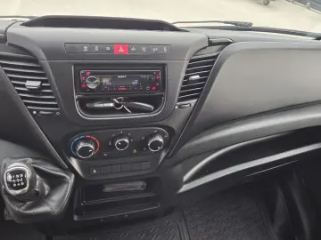 Iveco Daily 35-160 box 4.9m  impecabil  cash leasing