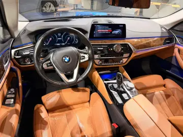 BMW 530e Luxury Line iPerformance