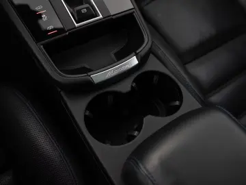 Porsche Macan S Sport Chrono Package Auxiliary Heater BOSE