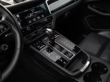 Porsche Macan S Sport Chrono Package Auxiliary Heater BOSE