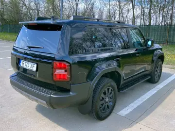 Toyota Land Cruiser 2.8l D-4D 204 CP A T 7 locuri Executive