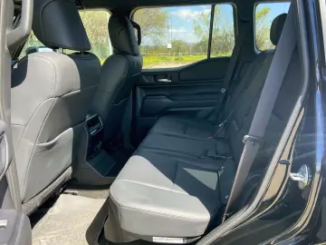 Toyota Land Cruiser 2.8l D-4D 204 CP A T 7 locuri Executive