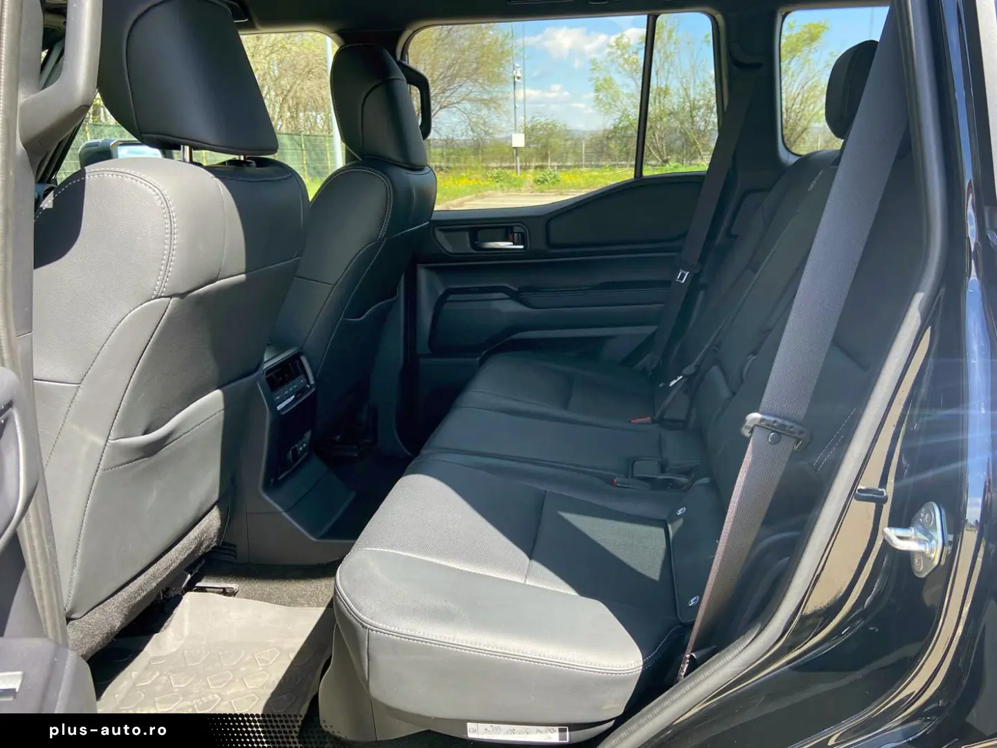 Toyota Land Cruiser 2.8l D-4D 204 CP A T 7 locuri Executive