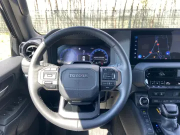 Toyota Land Cruiser 2.8l D-4D 204 CP A T 7 locuri Executive