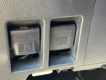 Toyota Land Cruiser 2.8l D-4D 204 CP A T 7 locuri Executive