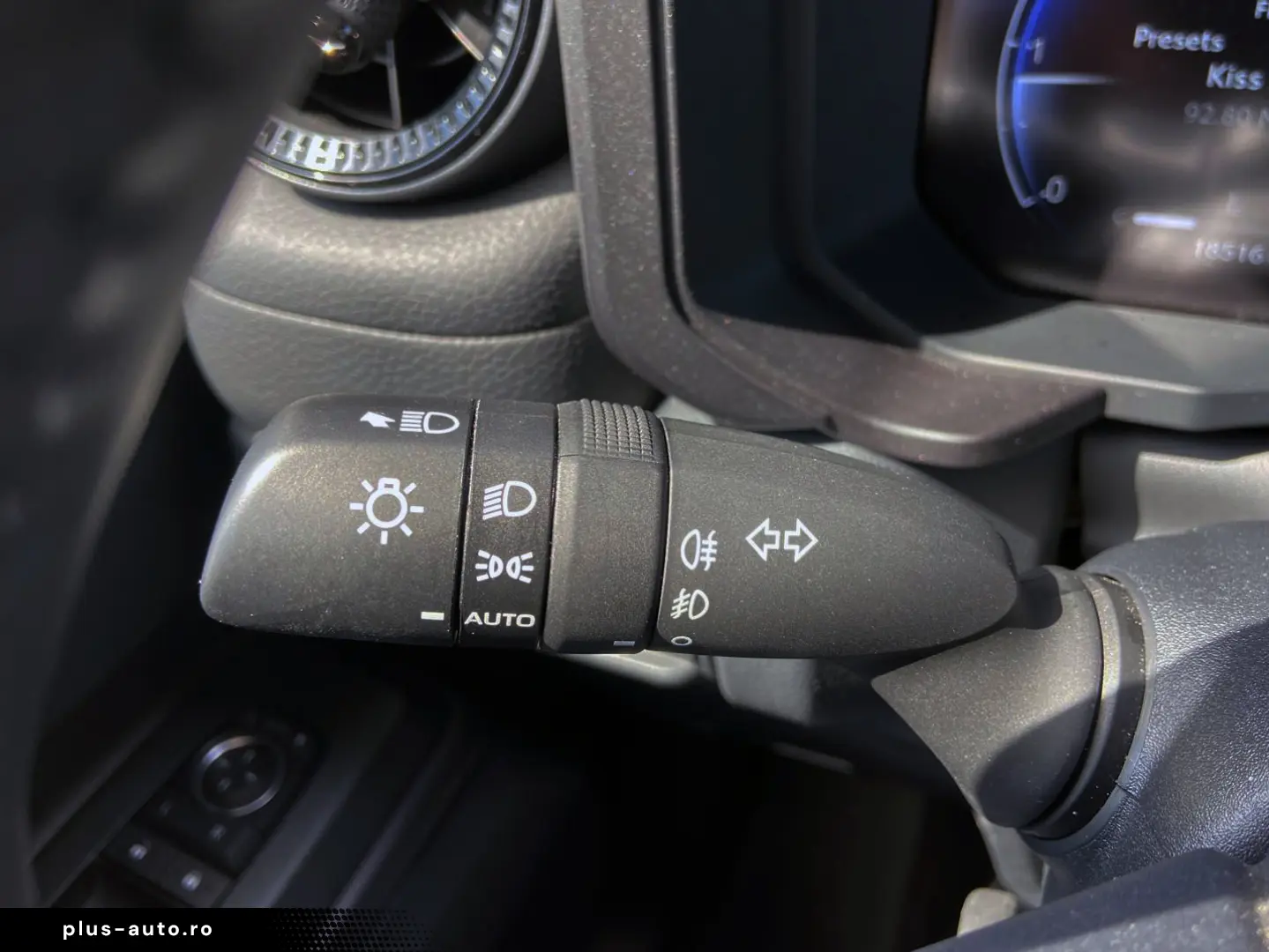 Toyota Land Cruiser 2.8l D-4D 204 CP A T 7 locuri Executive