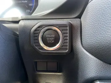 Toyota Land Cruiser 2.8l D-4D 204 CP A T 7 locuri Executive