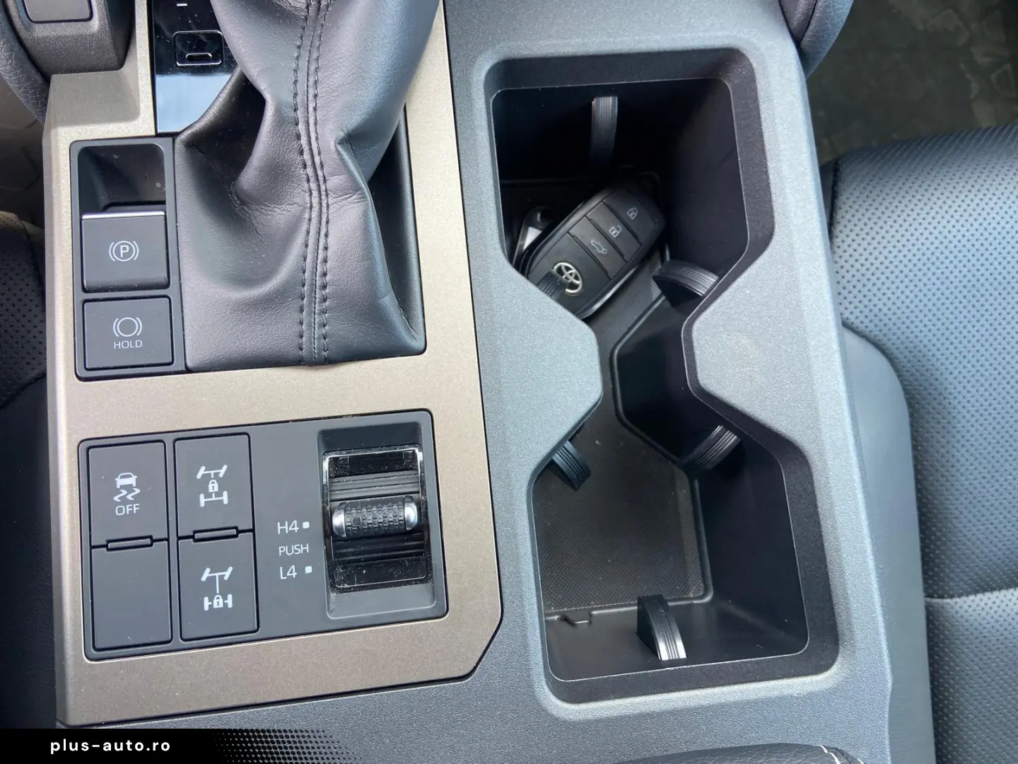 Toyota Land Cruiser 2.8l D-4D 204 CP A T 7 locuri Executive