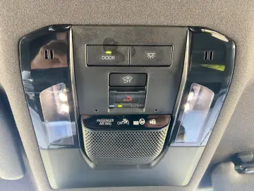 Toyota Land Cruiser 2.8l D-4D 204 CP A T 7 locuri Executive