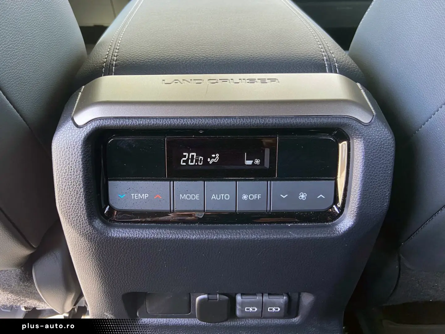 Toyota Land Cruiser 2.8l D-4D 204 CP A T 7 locuri Executive