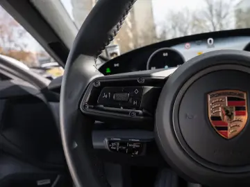 Porsche Taycan 4S Cross Turismo Sport Chrono Package BOSE