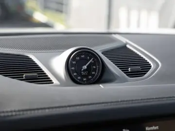 Porsche Cayenne E-Hybrid Coupe