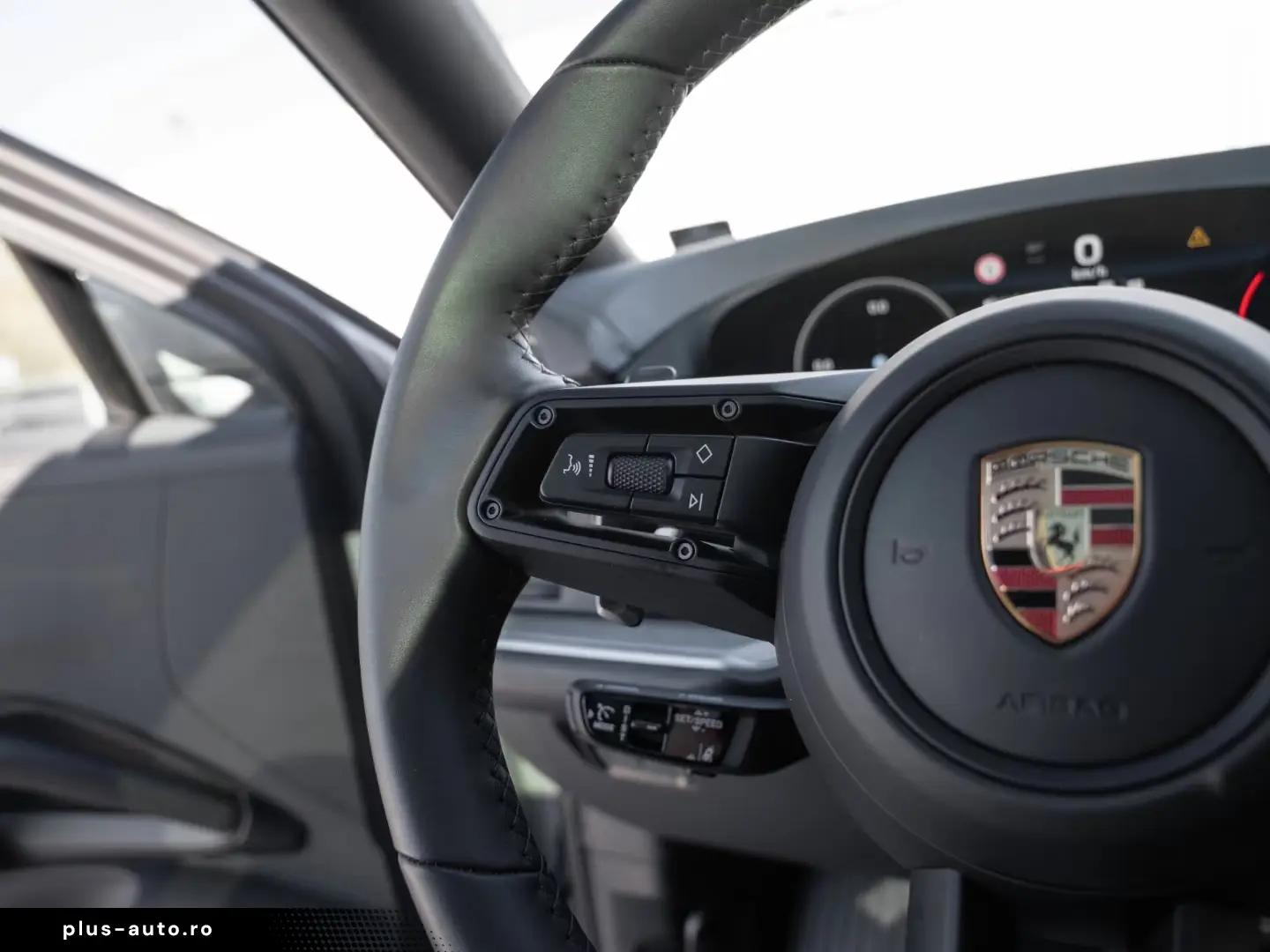 Porsche Cayenne E-Hybrid Coupe