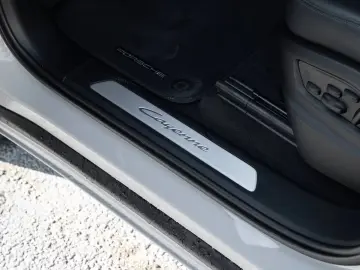 Porsche Cayenne E-Hybrid Coupe