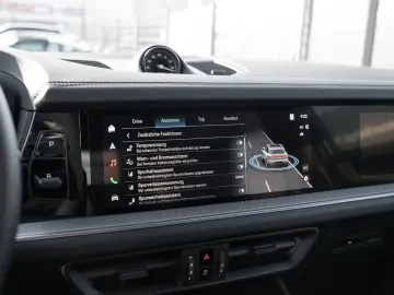 Porsche Cayenne E-Hybrid Coupe