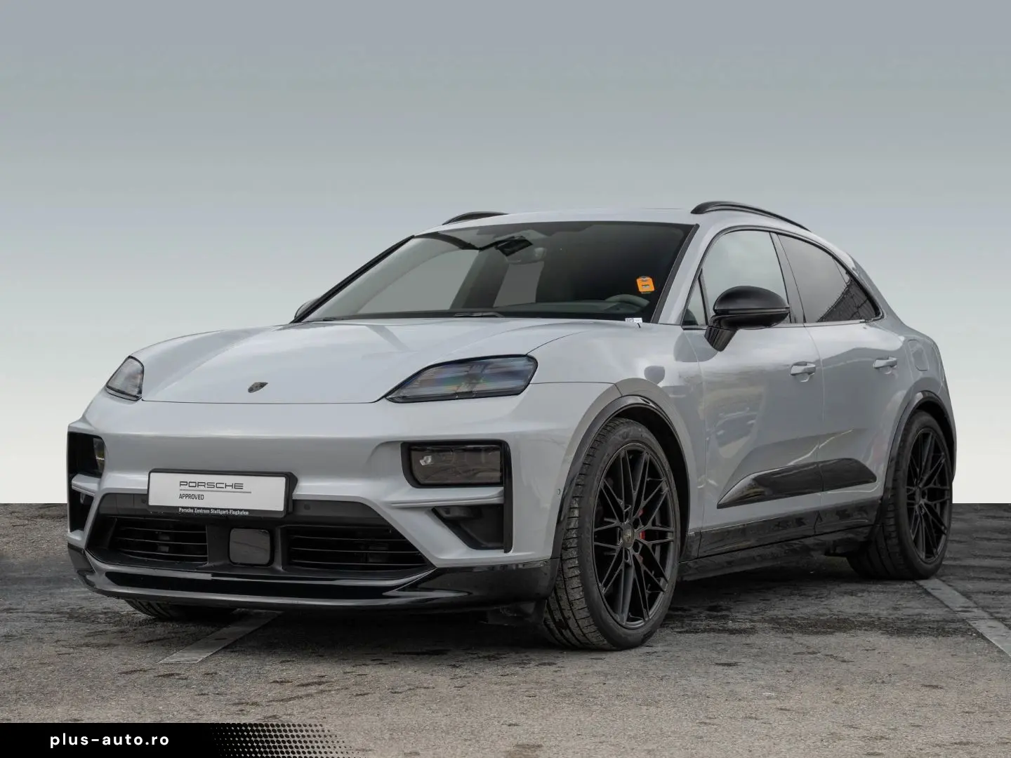 PORSCHE Macan Electric Turbo Burmester HeadUp InnoDrive