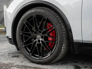 PORSCHE Macan Electric Turbo Burmester HeadUp InnoDrive