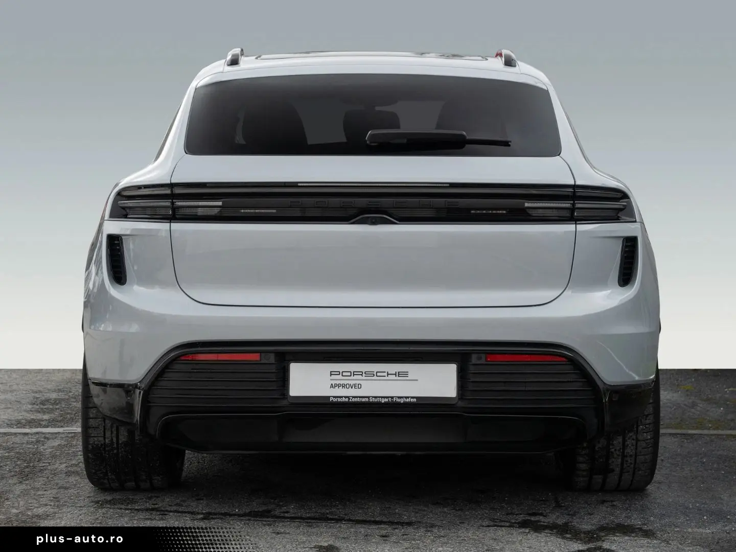 PORSCHE Macan Electric Turbo Burmester HeadUp InnoDrive